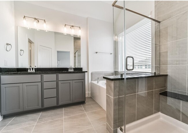 Building Photo - 1531 Crystal Stream Dr