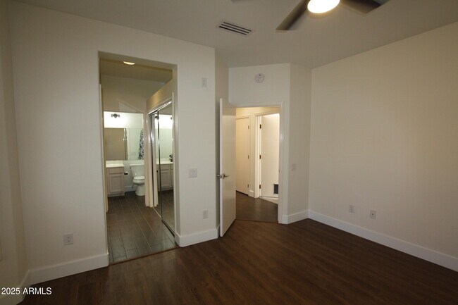 Building Photo - 13022 Broken Arrow Dr