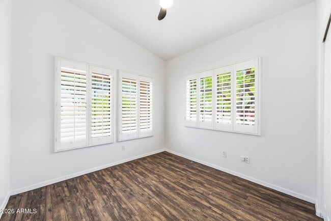Building Photo - 17534 W Coyote Trail Dr