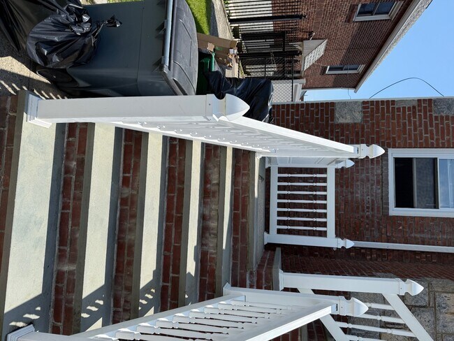 Building Photo - 94-08 157th Ave
