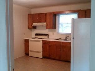 Building Photo - 221-225 Southridge Rd