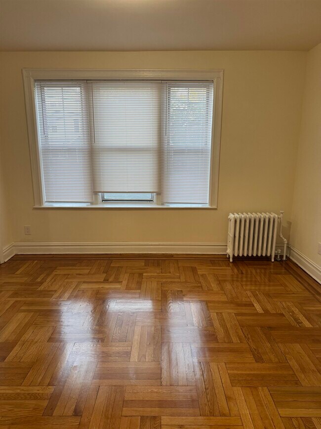 Building Photo - 873 Avenue C