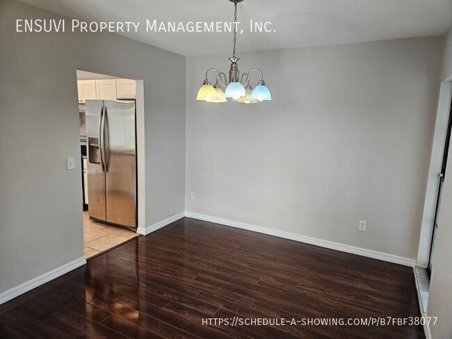 Building Photo - 16009 Marshfield Dr