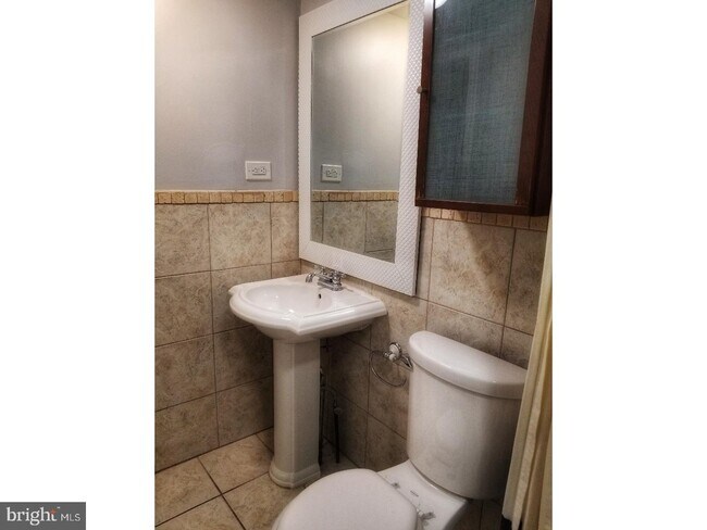 Building Photo - 148 Gay St