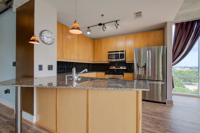 Building Photo - COMING SOON! Affordable Comfort: 1BR/1BA C...