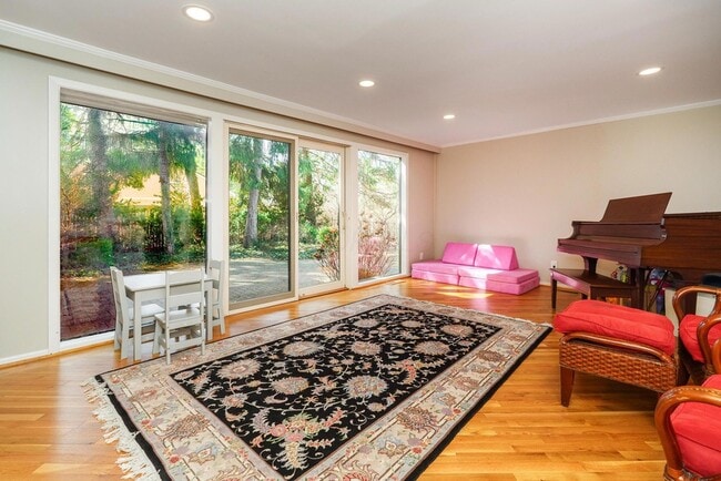 Building Photo - 55 S Merkle Rd