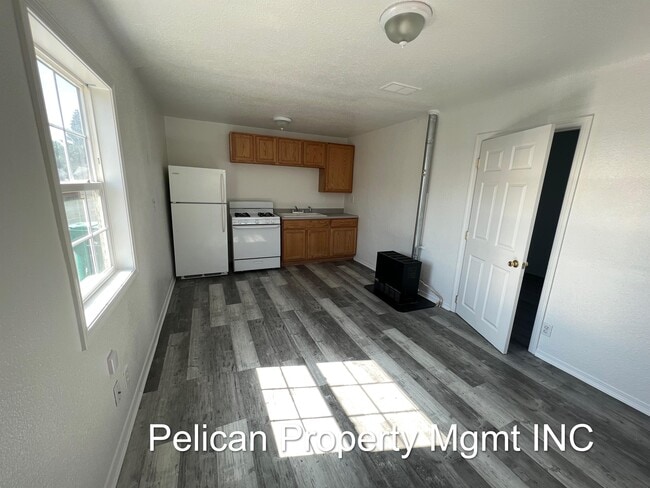 Building Photo - 2129 Orchard Ave