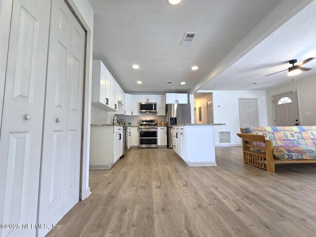 Building Photo - 5141 Batley Rd