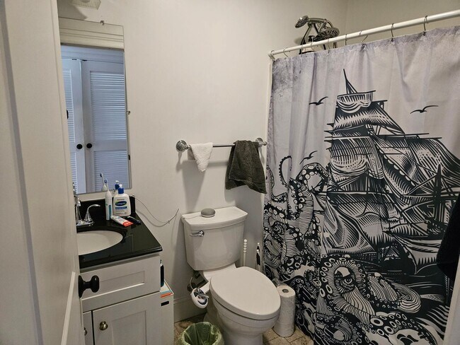 Building Photo - Immaculate 5 bed 3 bath in Lower Allston... Don't miss out..