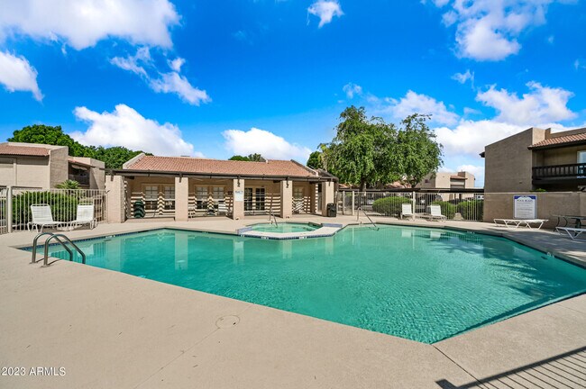 Building Photo - 520 N Stapley Dr