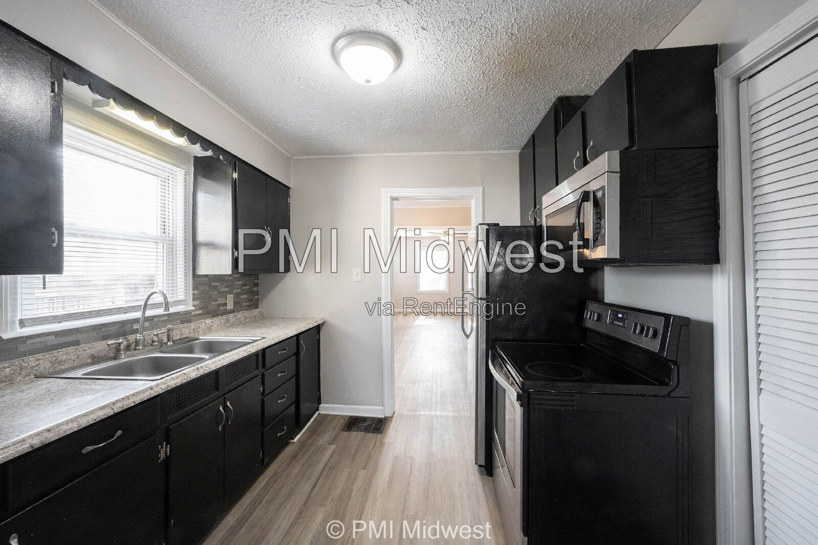 Building Photo - 74 N 2nd Ave