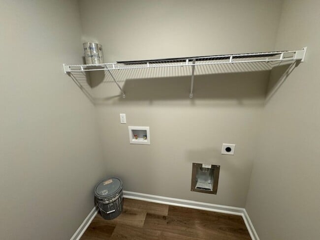 Building Photo - Lynchford Pointe