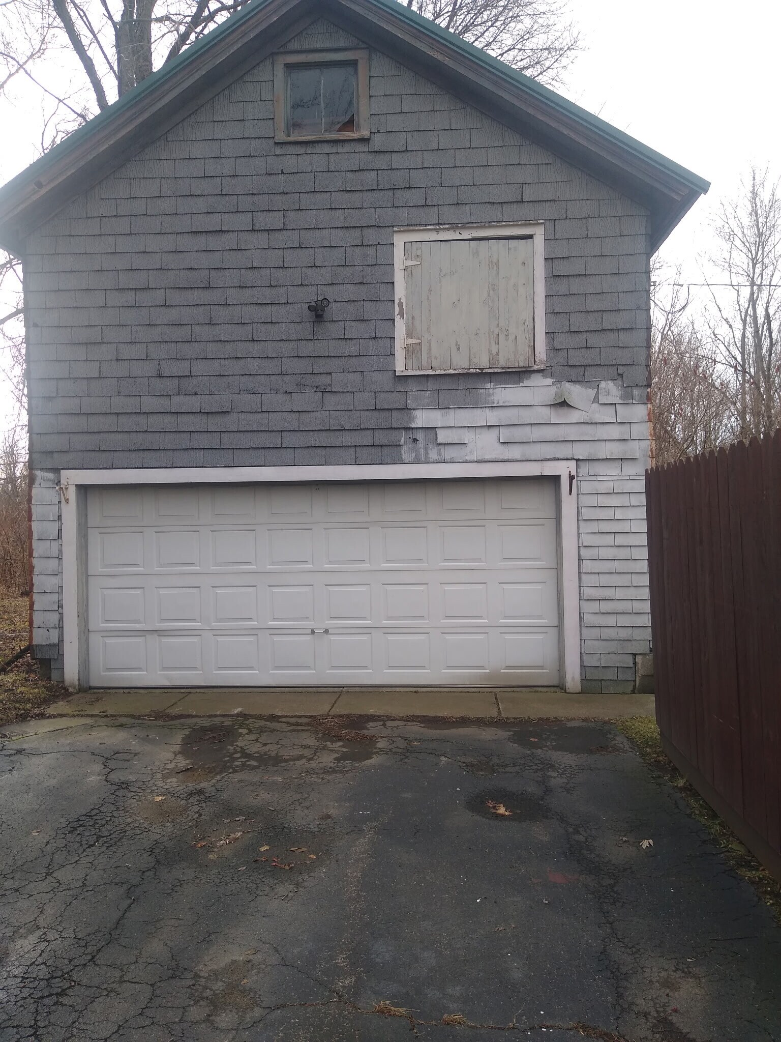 Building Photo - 175 Eagle St