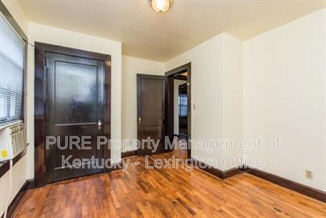 Building Photo - 7 Dogwood Ln