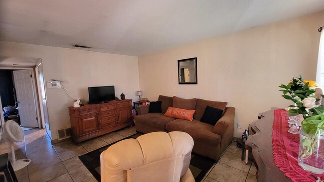 Building Photo - 82804 Crawford Dr