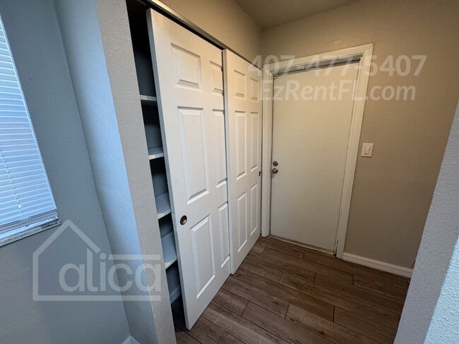 Building Photo - Fully Remodeled 4BR/2BA Home – Move-In Ready!