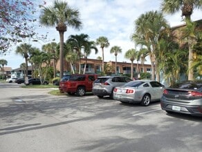 Building Photo - Rental in Stuart