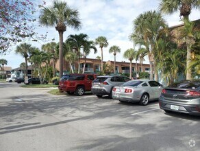 Building Photo - Rental in Stuart