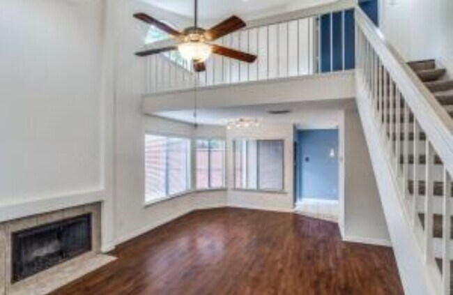 Building Photo - 4242 N Capistrano Dr