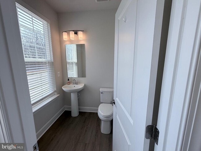 Building Photo - 10825 Foxtrot Cir