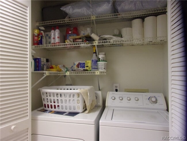 Building Photo - 876 Pritchard Island Rd