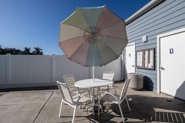 Building Photo - Harbor Walk - 2 Bed / 2 Bath