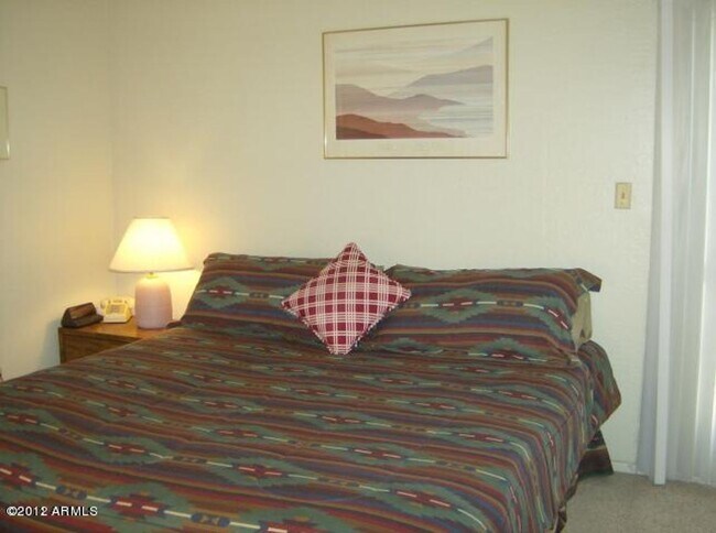 Building Photo - Resort Living at Scottsdale Road and Lincoln next to the Borgata!!  Minutes to Kierland and Old T...