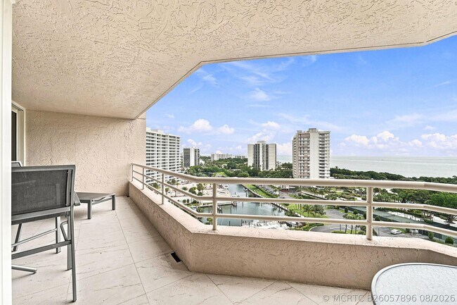 Building Photo - 4101 N Ocean Blvd