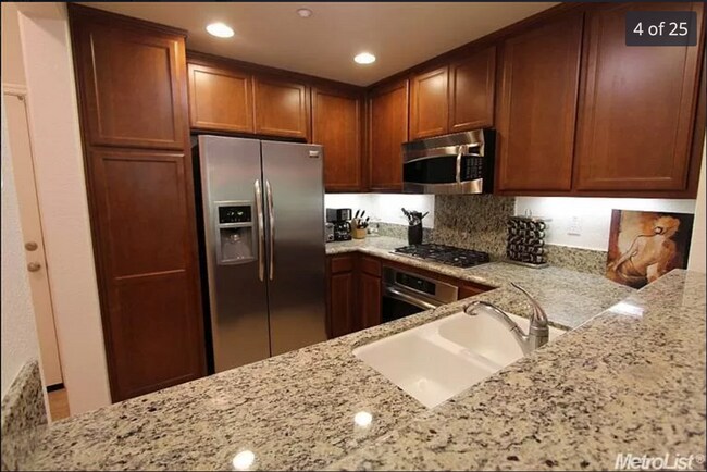 Building Photo - The Crossing at Eden Shore - Community! Large 2 Bedroom, 2.5 Bath Townhome for Lease.