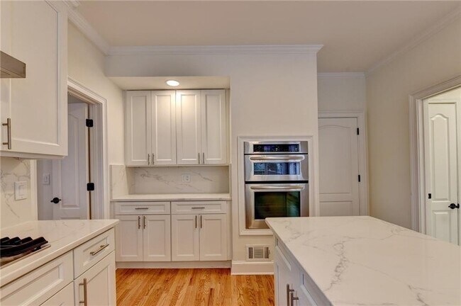 Building Photo - 10645 Honey Brook Cir