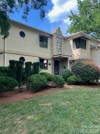 Building Photo - 2441 Vail Ave