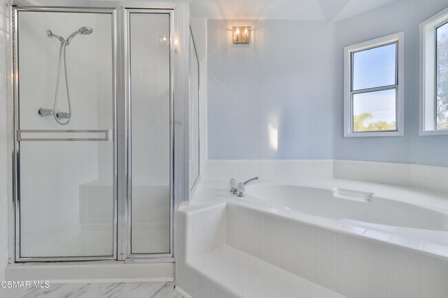 Building Photo - 4590 Fern Valley Ct