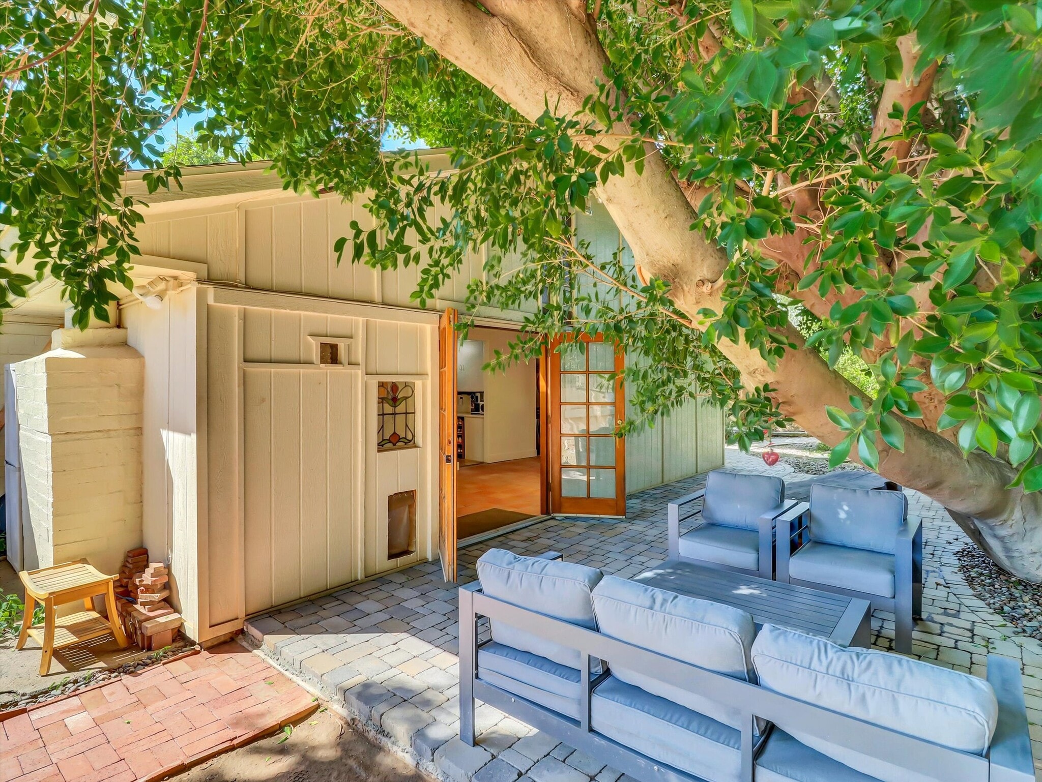 Building Photo - 1022 E Keim Dr