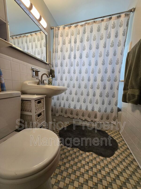 Building Photo - 2781 Deming Blvd