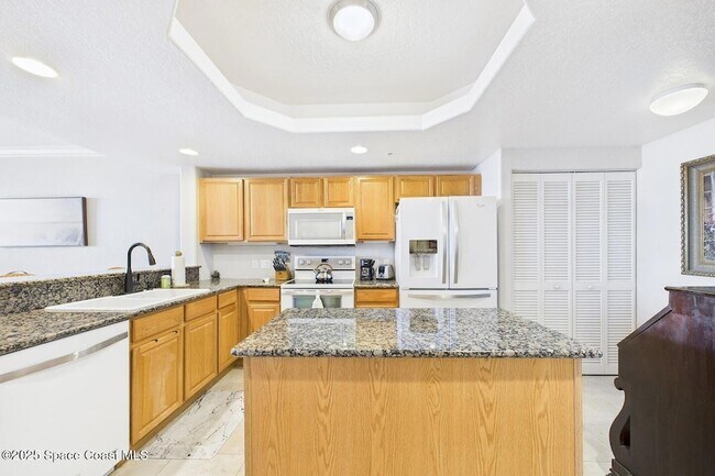 Building Photo - 807 Mystic Dr