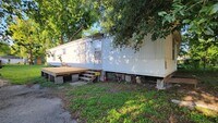 Building Photo - 2021 Sandydale Ln