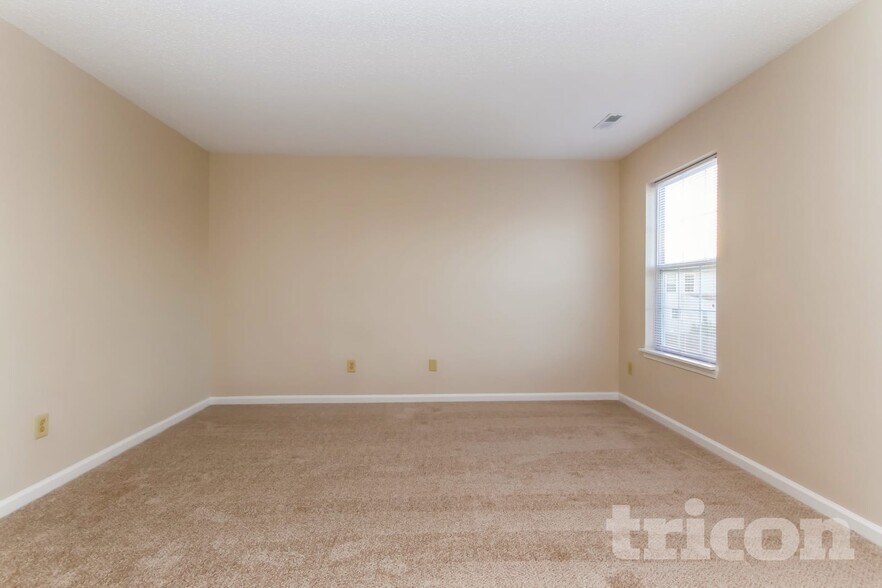 Building Photo - 6453 Townsend Way