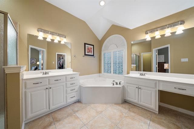 Building Photo - 14881 Holly Leaf Dr