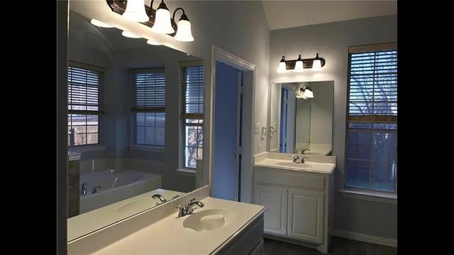 Building Photo - 1609 Thompson Dr