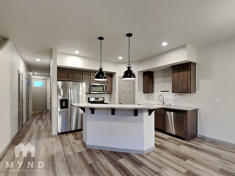 Building Photo - 1217 NW Benton St