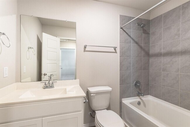 Building Photo - 445 Camas Creek Ln