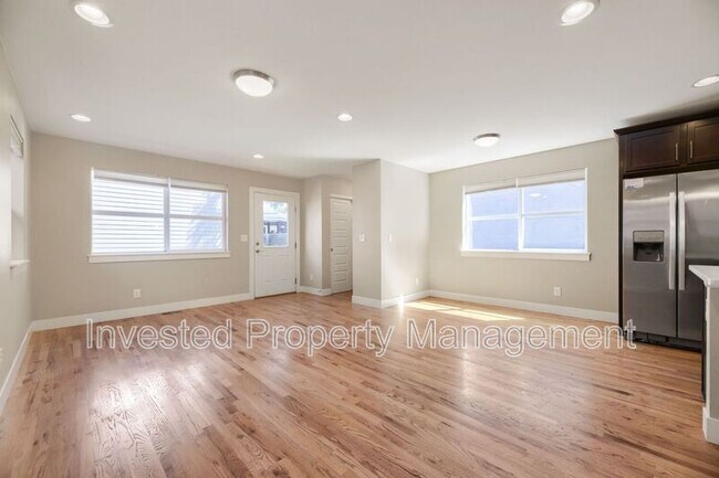 Building Photo - 3344 N Williams St