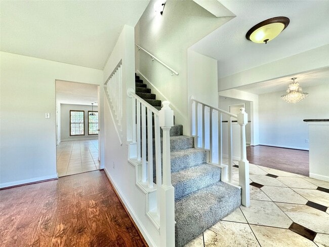 Building Photo - 7914 Oakington Dr