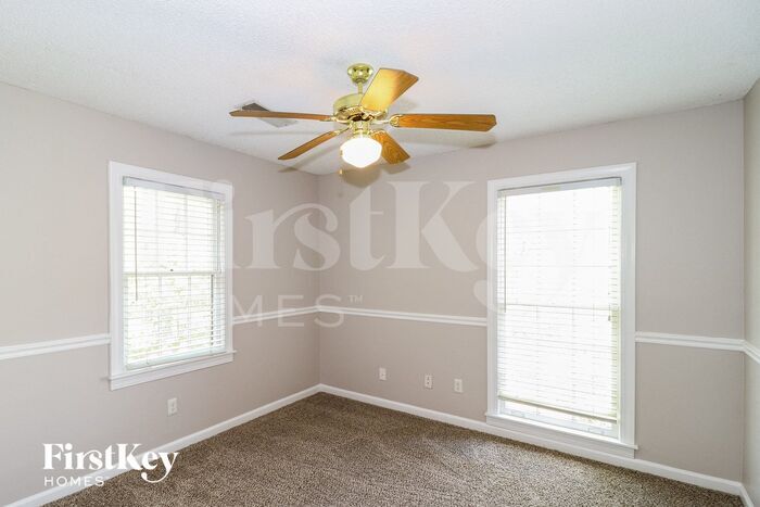 Building Photo - 7780 Hawkcrest Dr