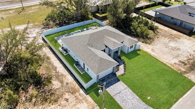 Building Photo - 1107 NW 40th Pl