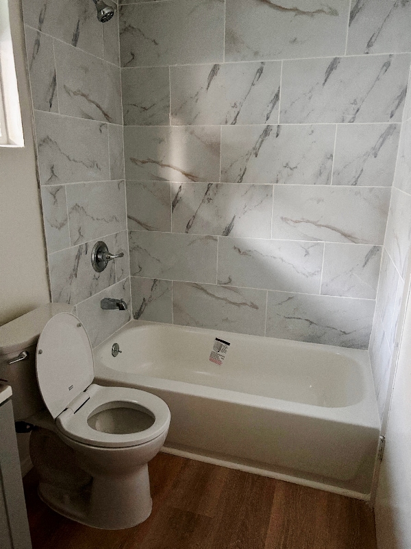 Building Photo - 6220 Holly Mont Dr