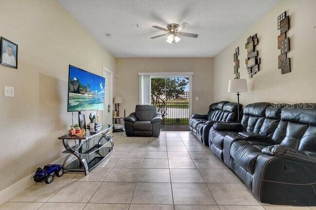 Building Photo - 3702 Palm Desert Ln