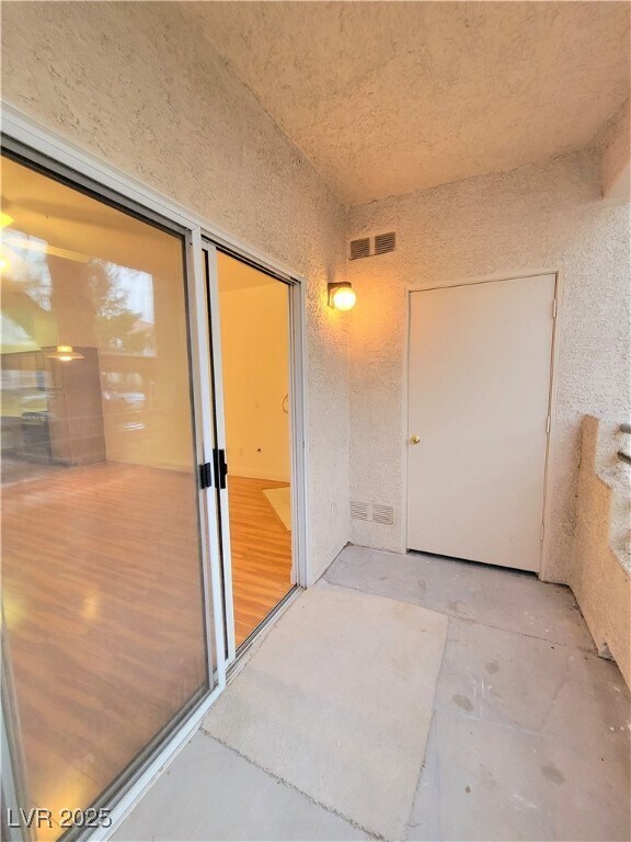 Building Photo - 5415 W Harmon Ave