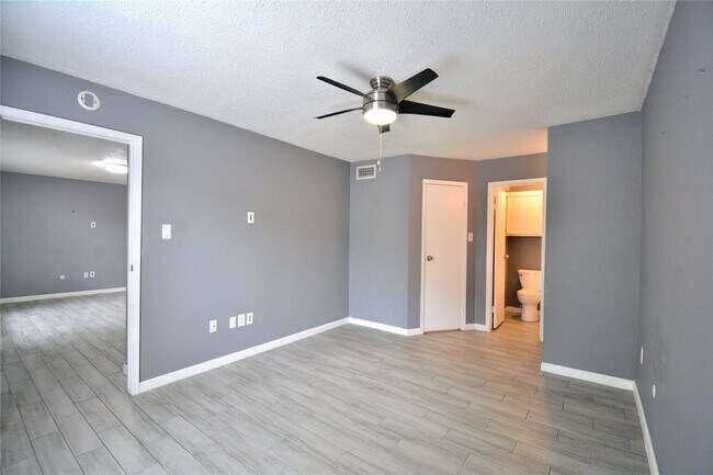 Building Photo - 260 El Dorado Blvd