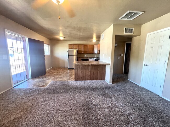 Building Photo - 2821 N Columbus Blvd